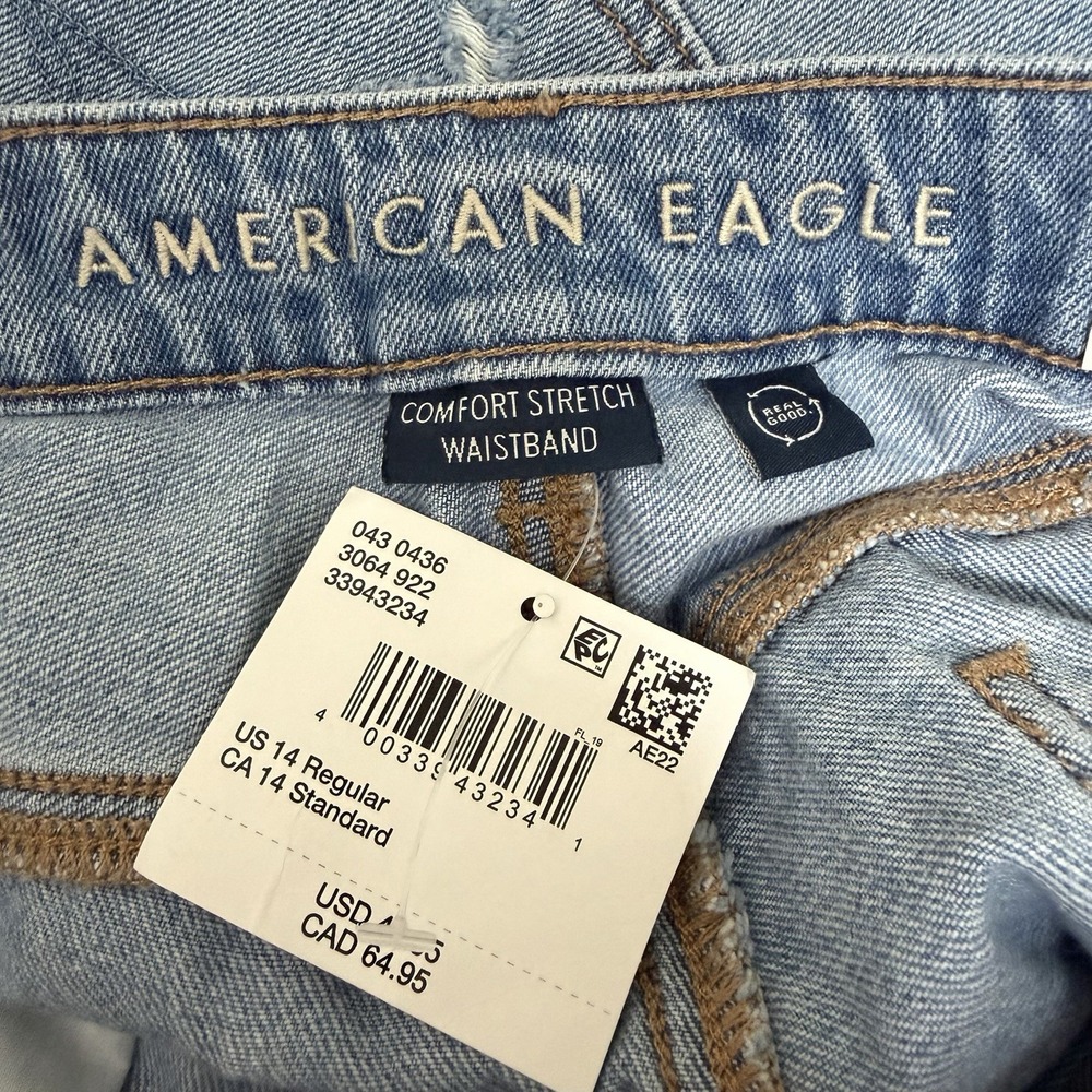 American Eagle Womens Mom High Rise Distressed Jean Size 14 / 32W Light Wash NEW - Picture 9 of 11
